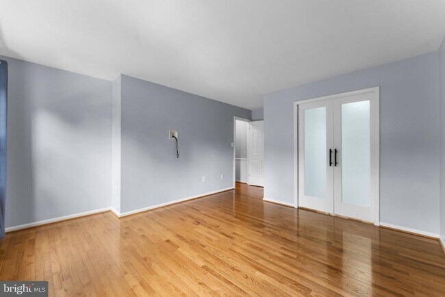 Building Photo - 901 Holly Creek Dr
