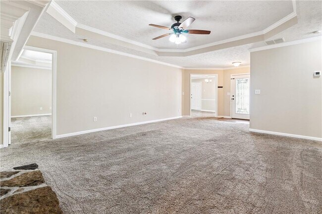 Building Photo - 1425 Shamrock Hill Cir