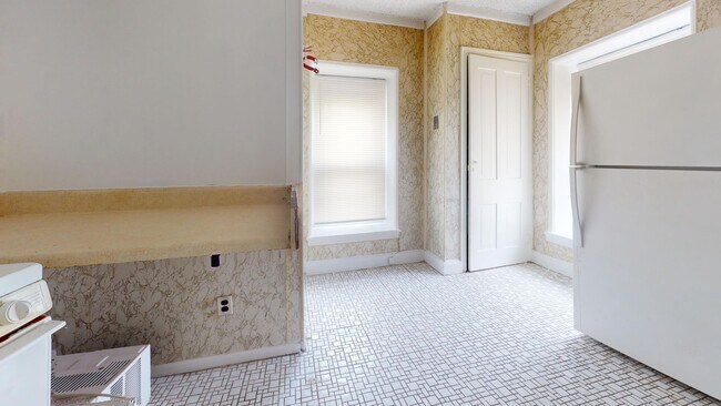 Building Photo - 363 E Chelten Ave