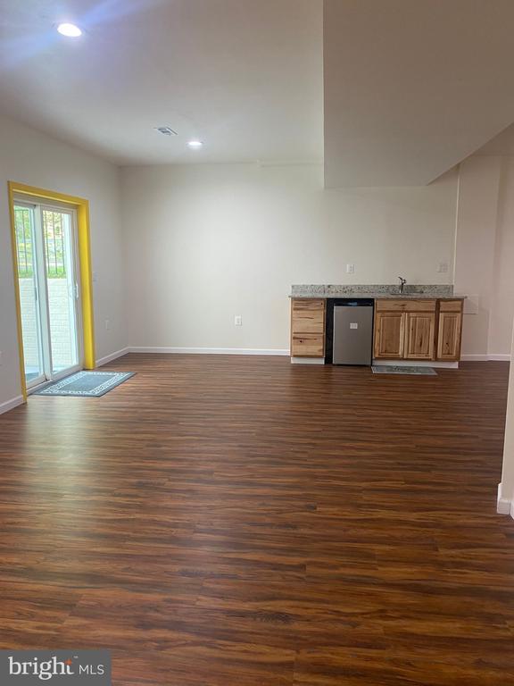 Building Photo - 46938 Colby Ct