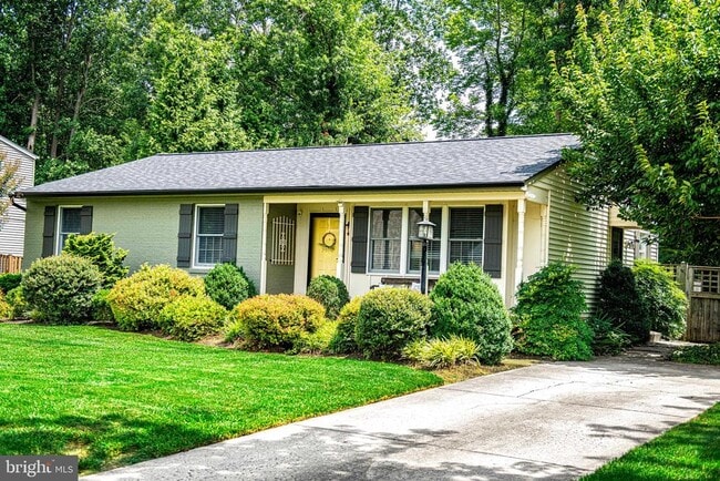 Primary Photo - 1355 Sweetbriar Ln