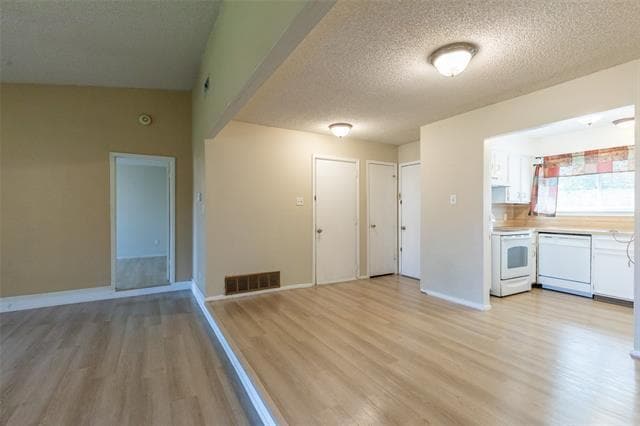 Building Photo - 1733 Chucker Ct