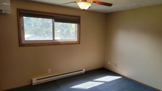 Building Photo - 4 Bedroom Home In Veradale