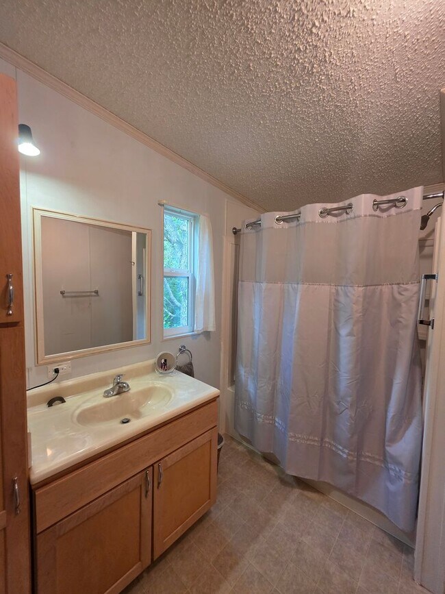 Building Photo - Hidden Gem - Vacation Home