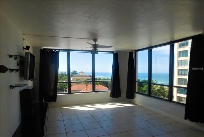 Building Photo - 627 Alhambra Rd