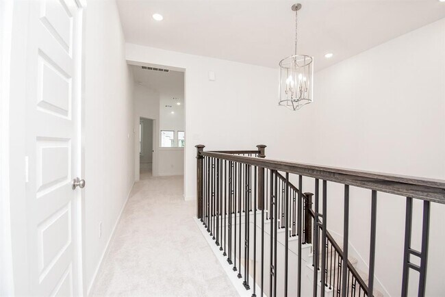 Building Photo - 6507 Bramble Cv Ln