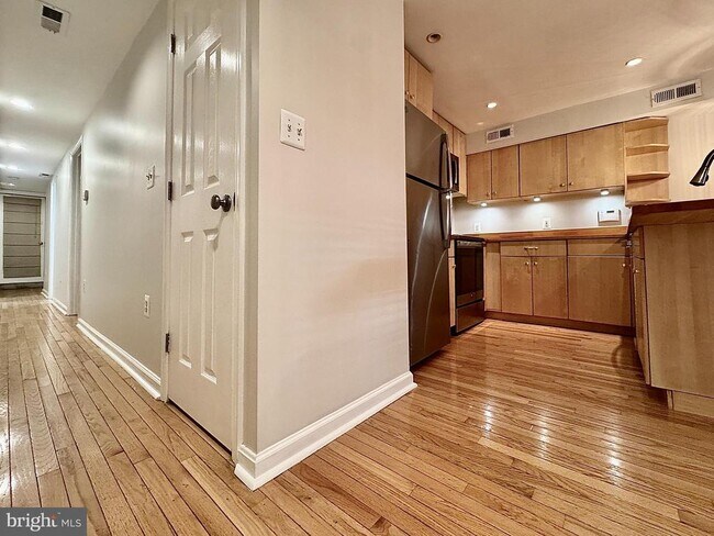 Building Photo - 2017 13th St NW