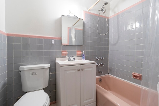 Building Photo - 340 E 80th St