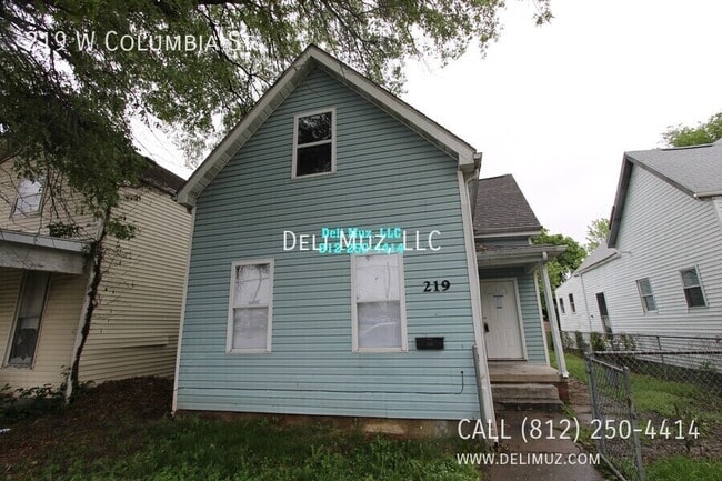Building Photo - 219 W Columbia St