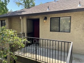 Building Photo - 1420 Sherman Ave