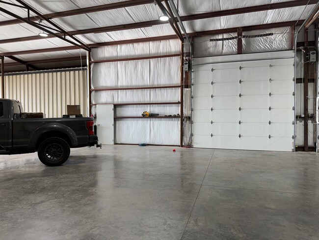 Building Photo - 2107 W 83rd St