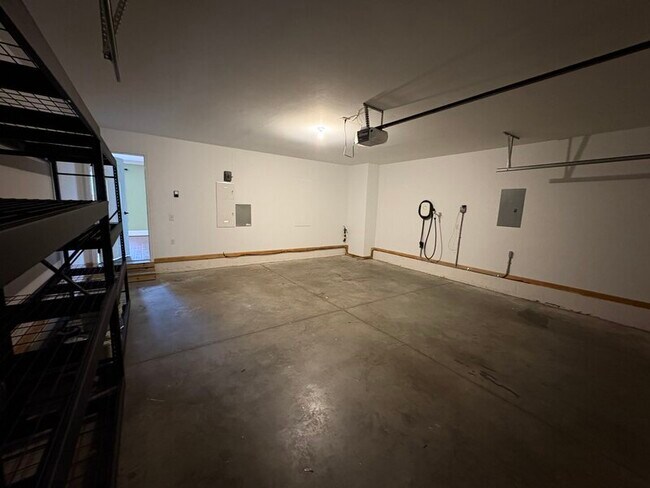 Building Photo - 113 Winning Ticket Dr