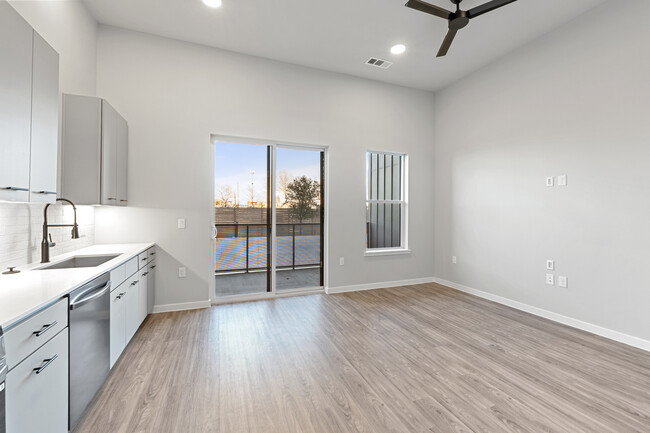 Building Photo - 4510 Terry-O Ln