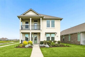 Building Photo - 425 Short Bough Ln