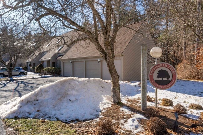 Building Photo - 2 Rockingham Ct