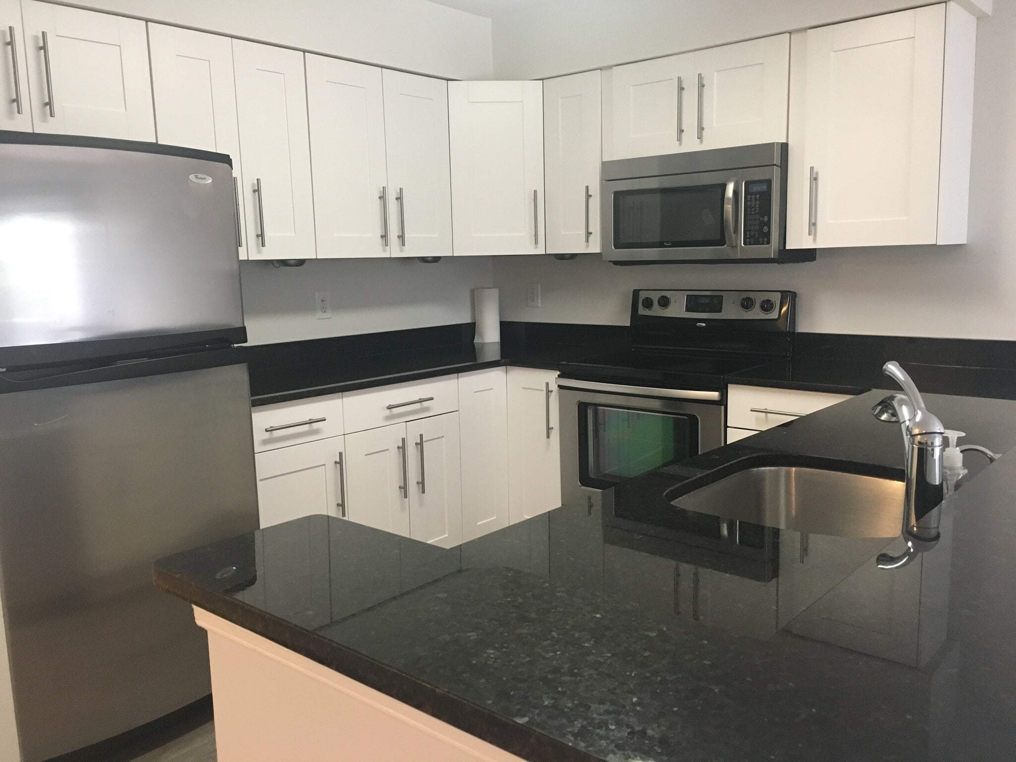 Kitchen - 244 S Reynolds St