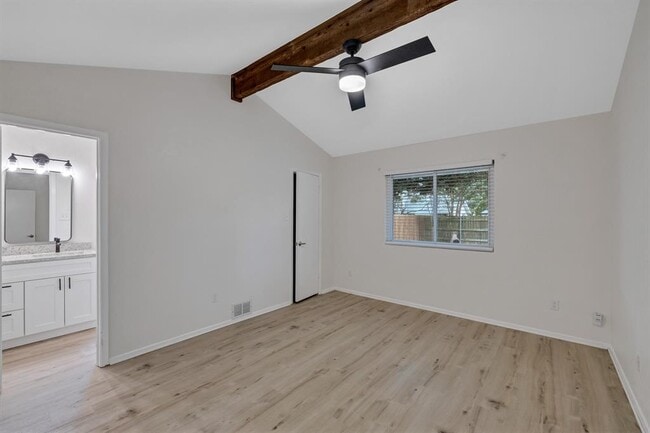 Building Photo - 3811 Tamil St