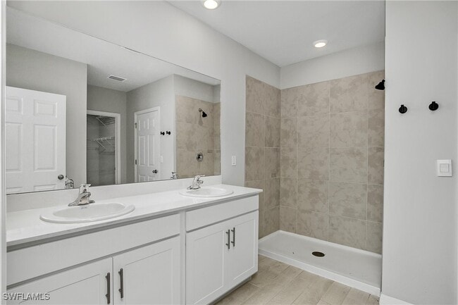 Building Photo - 16641 Elkhorn Coral Dr