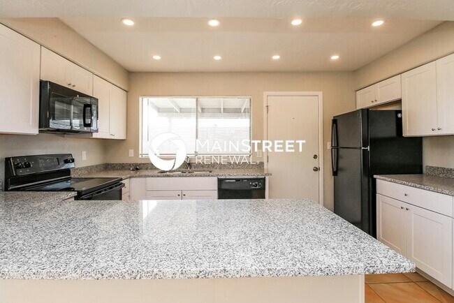 Building Photo - 3 Bedroom Pet-Friendly Home in Mesa, AZ wi...