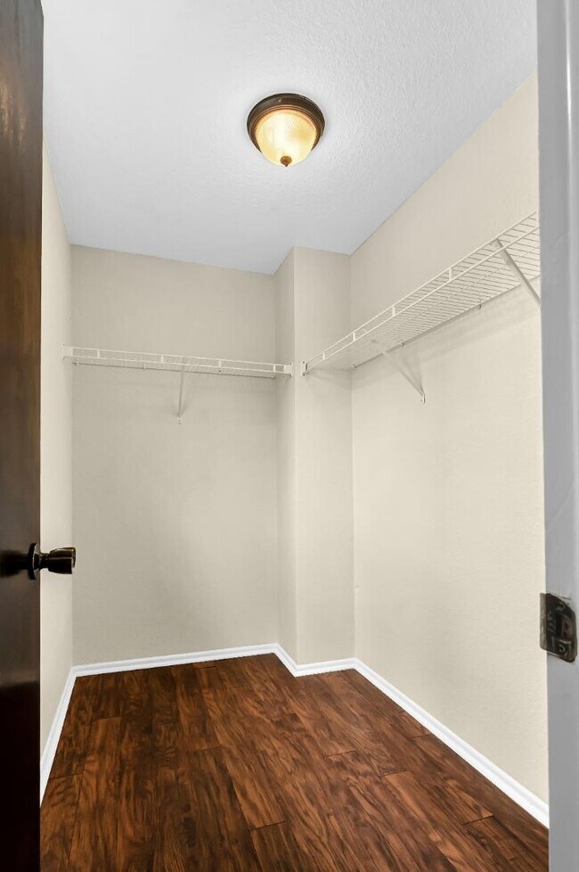 Building Photo - 4559 Ashfield Dr