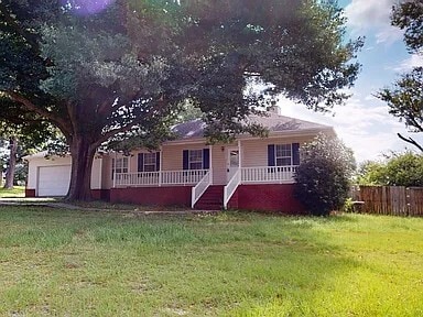 Primary Photo - 3463 Augusta St
