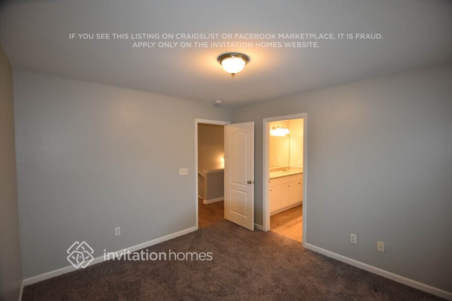 Building Photo - 259 Lantana Dr
