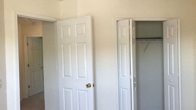 Building Photo - Lovely Single Family Home in University Park