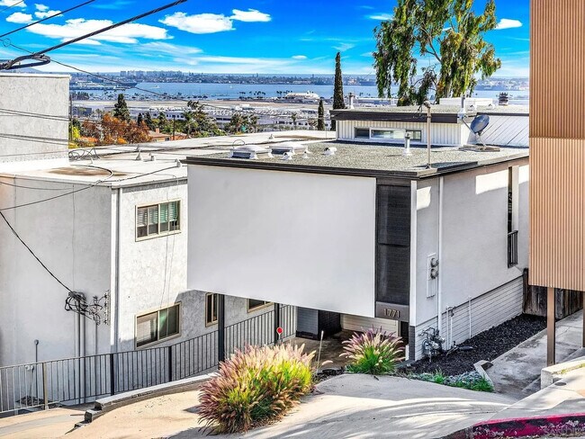 Building Photo - 1771 Torrance St