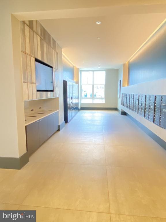 Building Photo - 1761 Old Meadow Rd