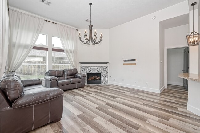 Building Photo - 3618 Hera Dr