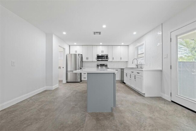 Building Photo - 3809 Haleys Way