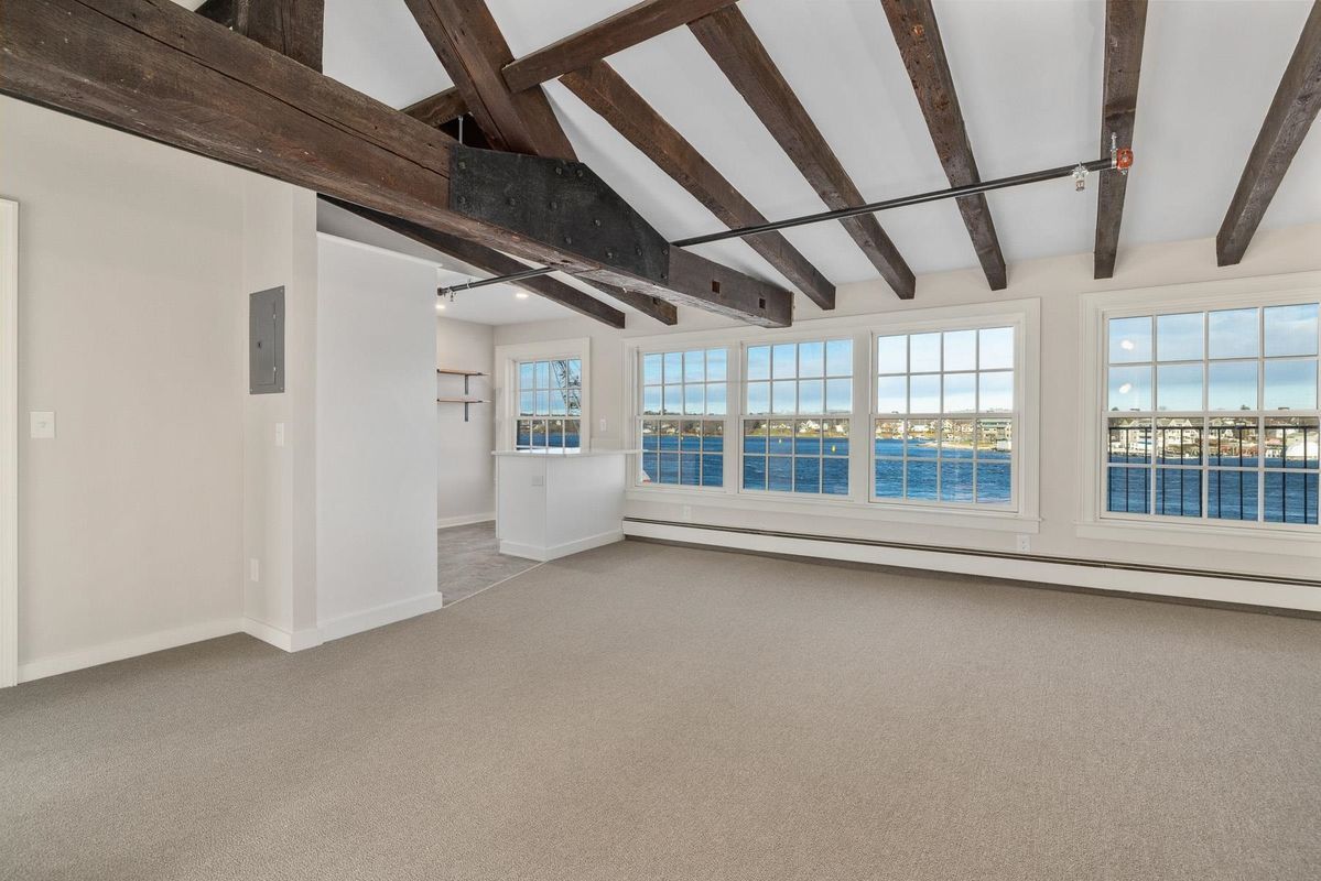 Building Photo - 205 Market, 5