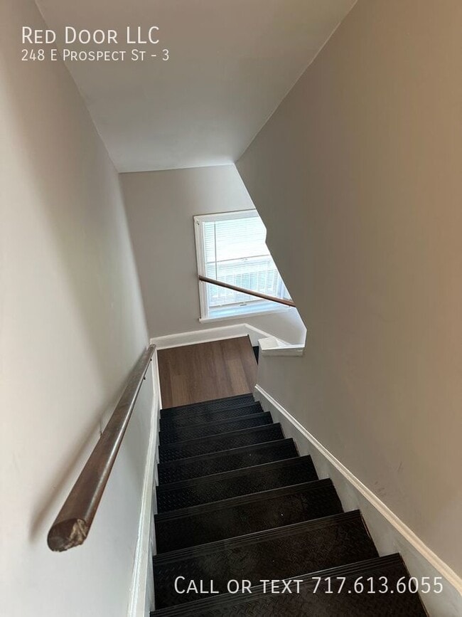 Building Photo - 248 E Prospect St