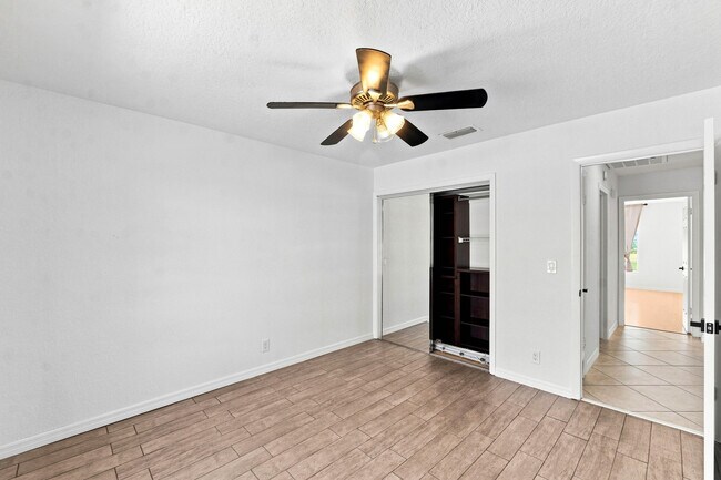 Building Photo - 3310 NW 90th Ave