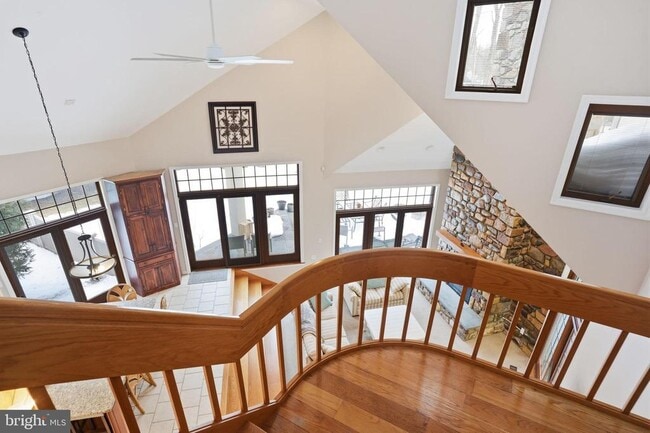 Building Photo - 244 Mathers Rd