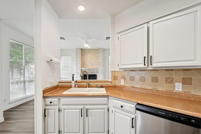 Building Photo - 17917 Worley Dr