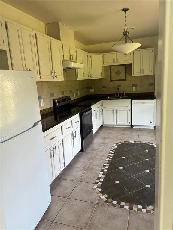Building Photo - 3306 Chastain Ridge Dr