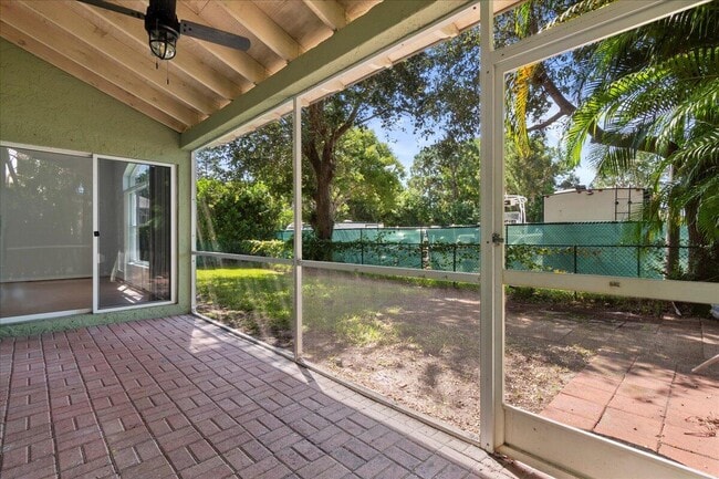 Building Photo - 5143 Elpine Way