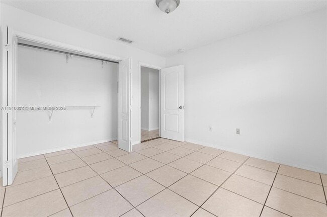 Building Photo - 15793 SW 43rd St