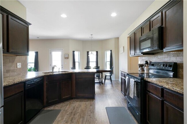 Building Photo - 303 Horizon Trace