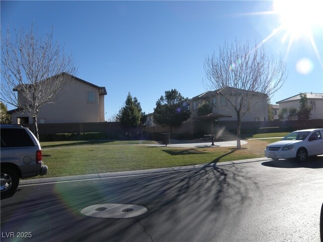 Building Photo - 1004 Appaloosa Hills Ave