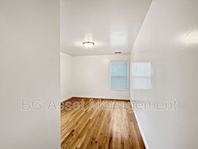 Building Photo - 1538 Liberty St