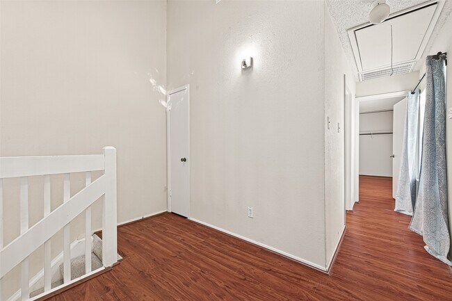 Building Photo - 13040 Greenway Chase Ct