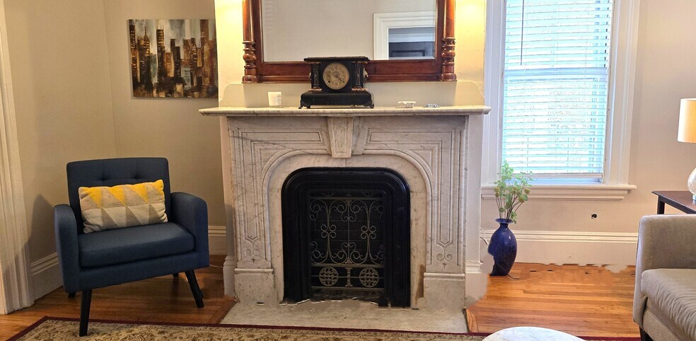 Building Photo - 54 Dudley St