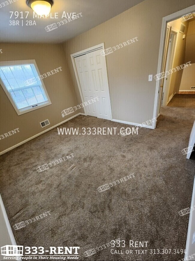 Building Photo - 7917 Maple Ave