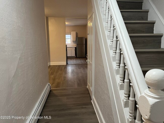 Building Photo - 315 Aswell Ct