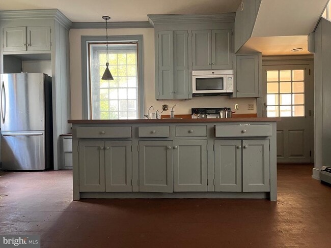 Building Photo - 16 Philadelphia Ave