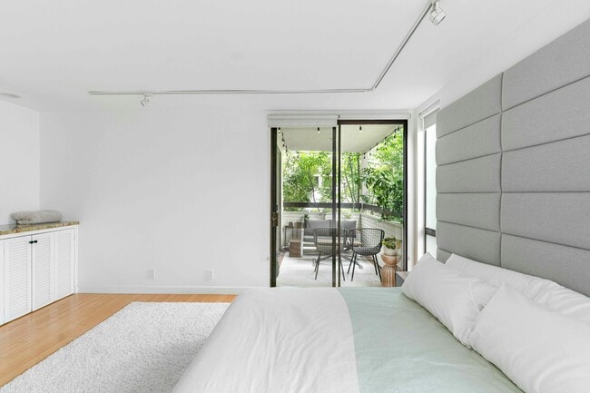 Building Photo - 8380 Waring Ave