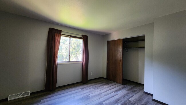 Building Photo - 3806 Sunbrook Rd