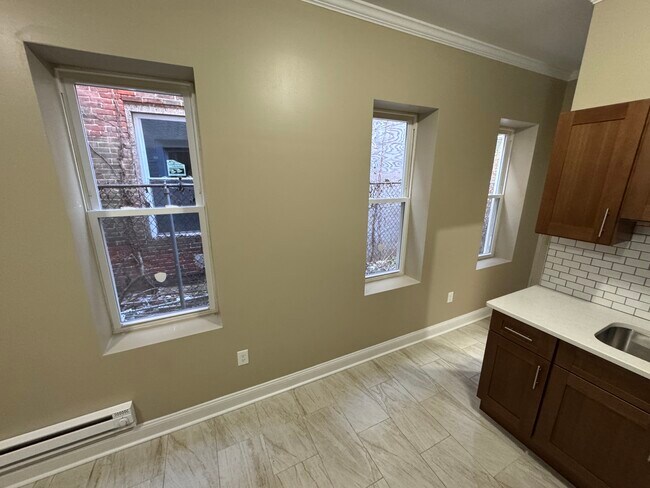 Building Photo - 2327 N 18th St